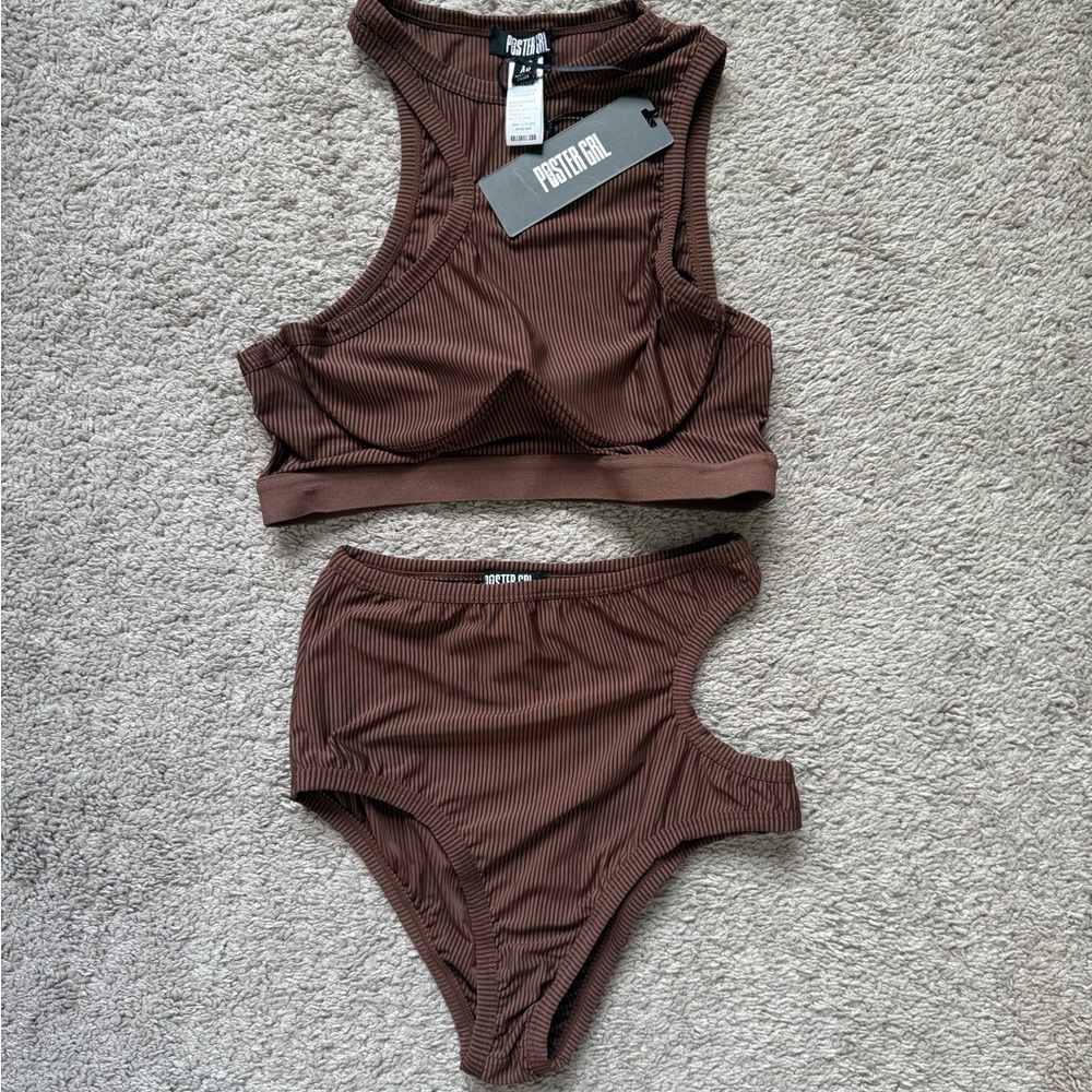 PosterGirl Brown Set! NEW
